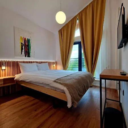 בית הארחה Ra House